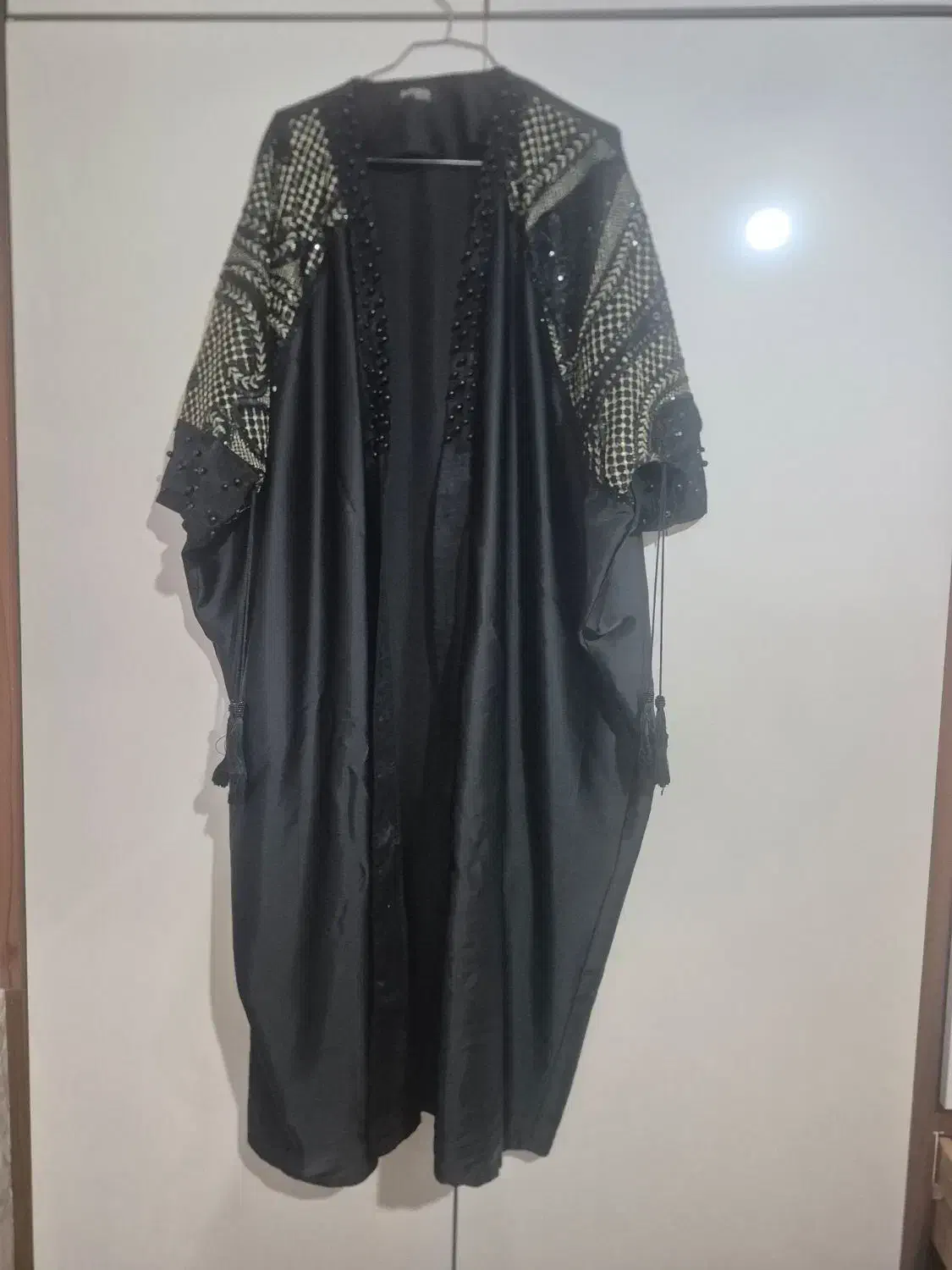 مانتو|لباس|بروجرد, |دیوار