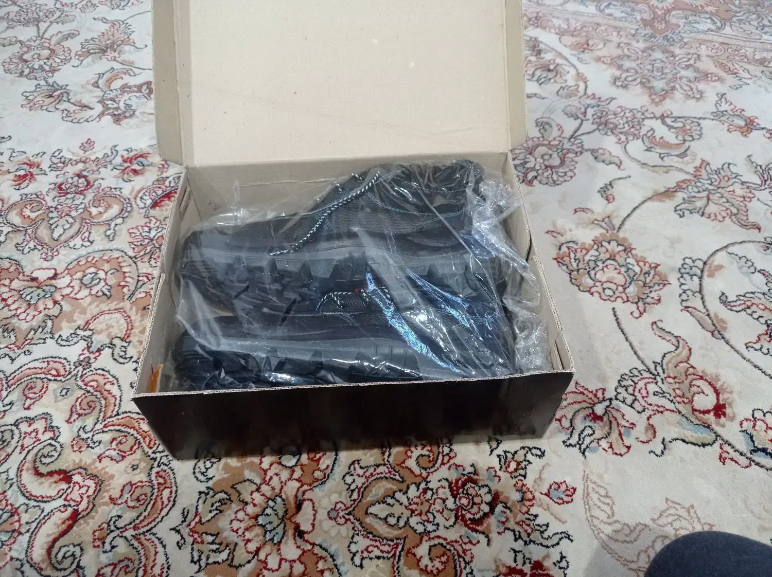 کفش ایمنی با کیفیت آقا نژاد|کیف، کفش، کمربند|جم, |دیوار