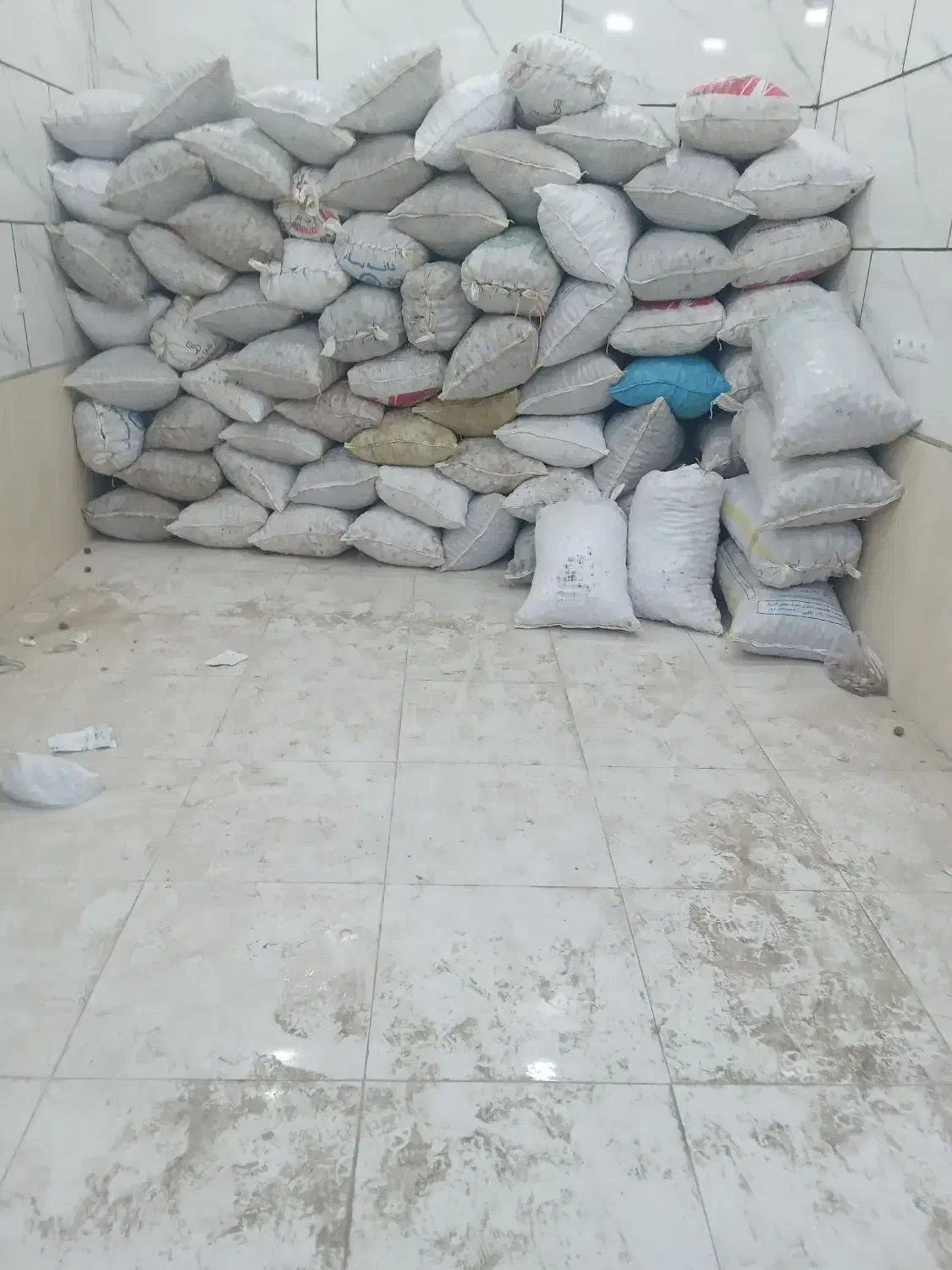 شکستن گردوی ایرانی|خوردنی و آشامیدنی|آذرشهر, |دیوار