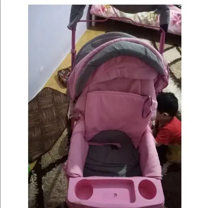 کالسکه صورتی خوشرنگ ۲۵۰ تومان|کالسکه و لوازم جانبی|کرمانشاه, |دیوار