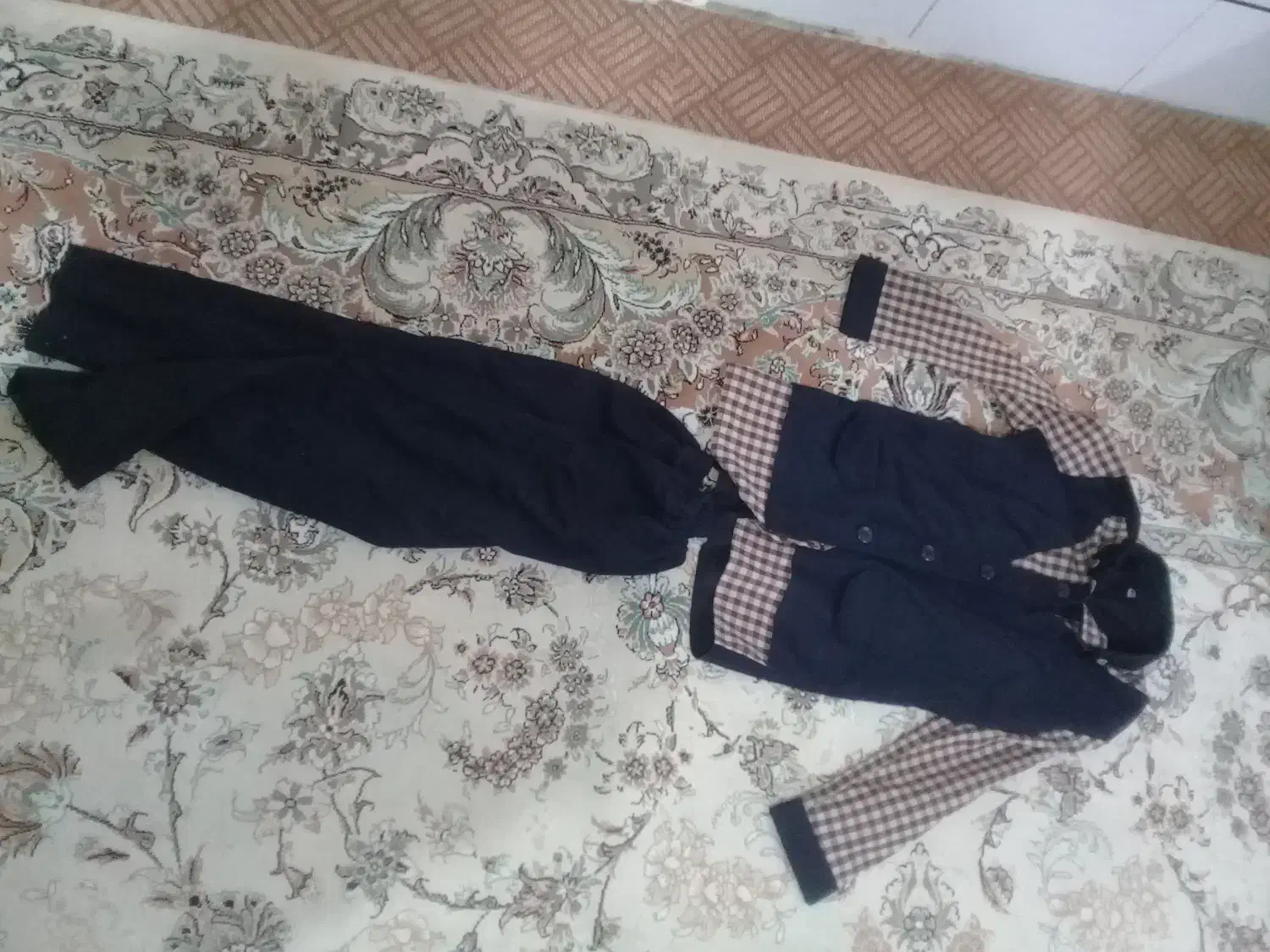 لباس فرم در حد نو|لباس|مبارکه, |دیوار