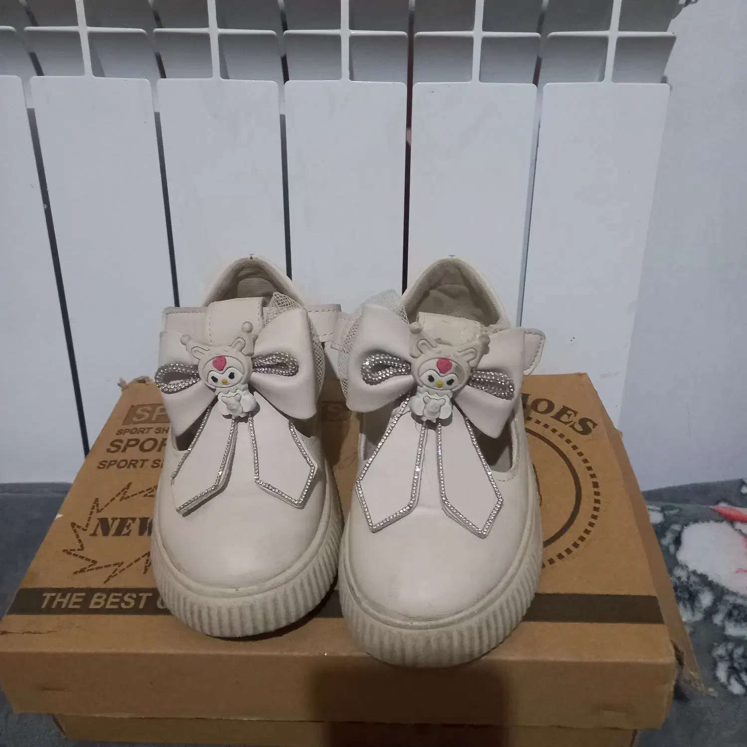 کفش دخترانه کرومی سایز ۳۵|کیف، کفش، کمربند|زنجان, |دیوار