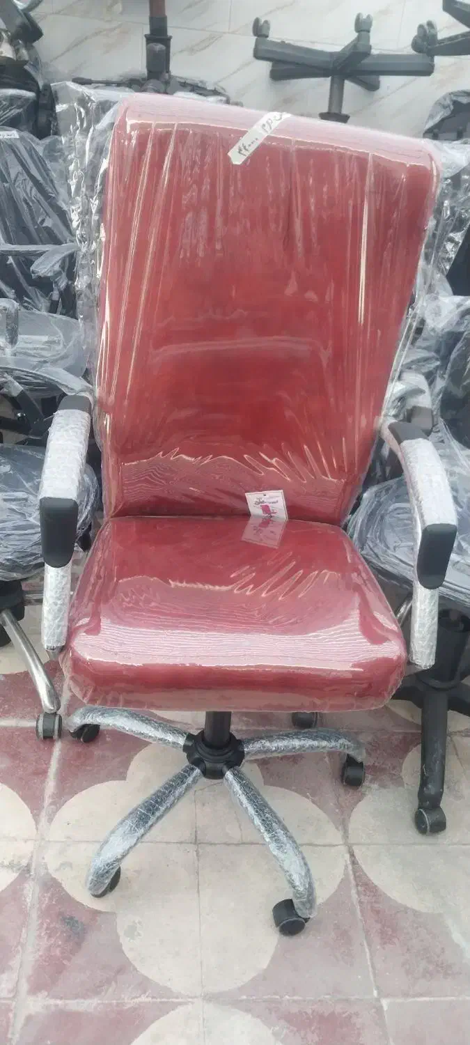 مدیریتی صندلی عالی راحتی آموزشی|صندلی و نیمکت|شیراز, فرهنگ شهر|دیوار