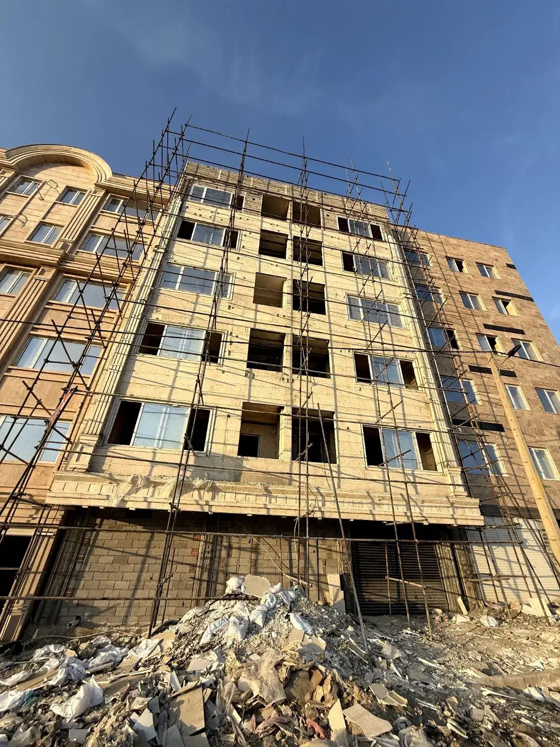 فروش واحد آپارتمانی بازرگان جنب باشگاه امام علی|فروش آپارتمان|بازرگان, |دیوار