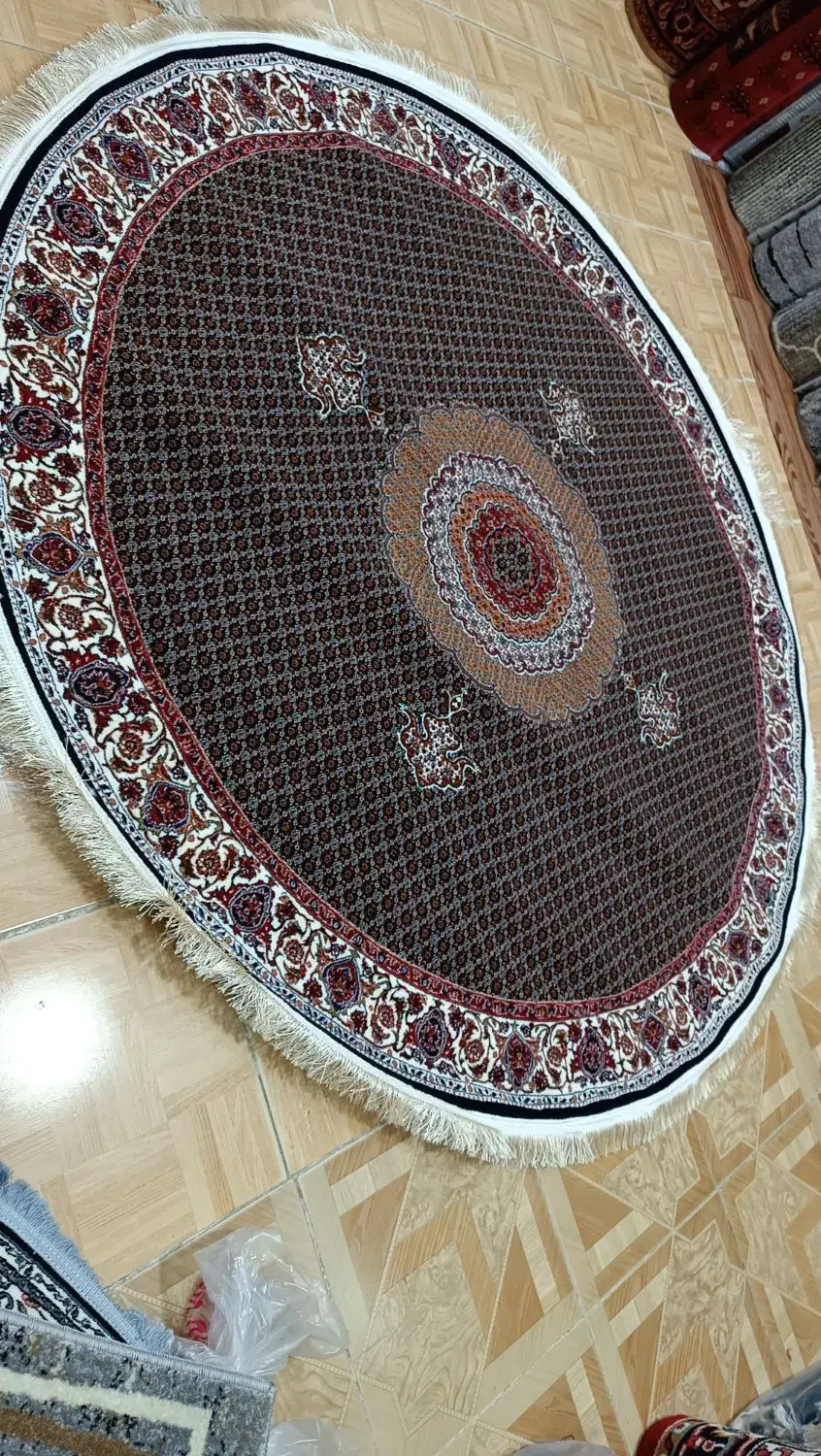 ۲در۲ ۷۰۰شانه ماهی|فرش|مرند, |دیوار