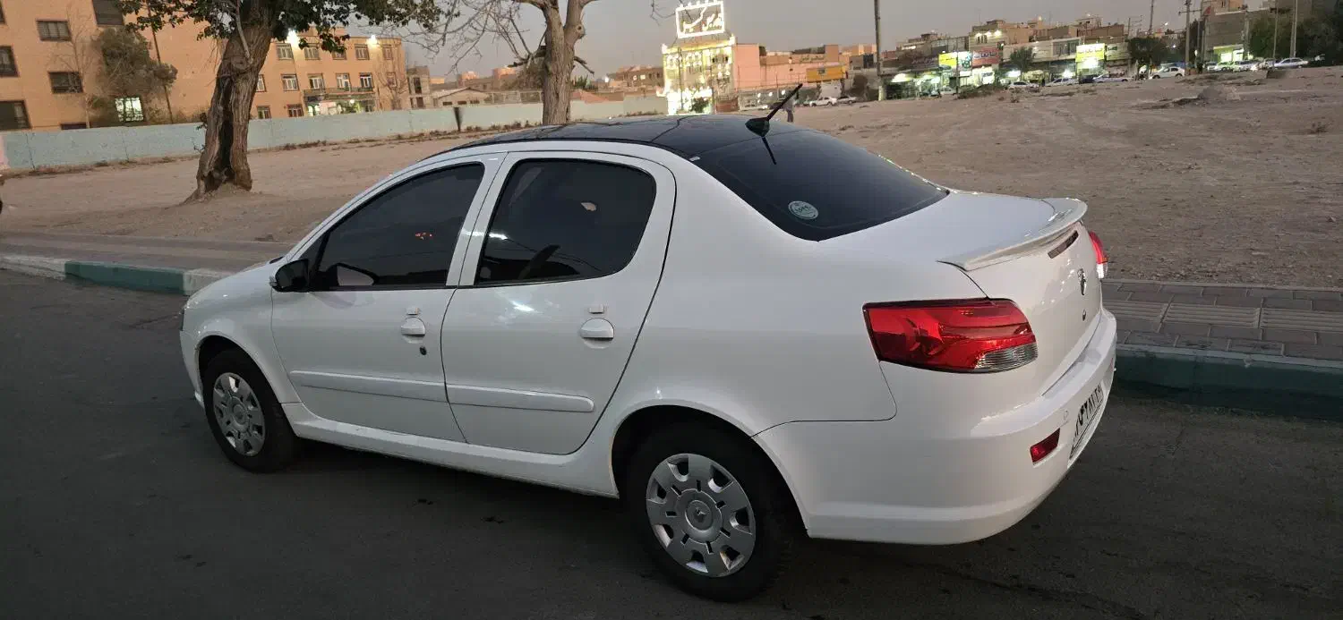 رانا پلاس سقف شیشه ای|خودرو سواری و وانت|تهران, استاد معین|دیوار