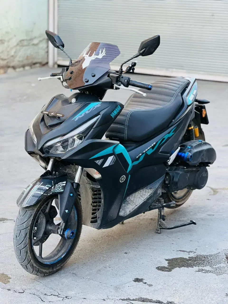 موتور آیروکس|موتورسیکلت|ایوان, |دیوار