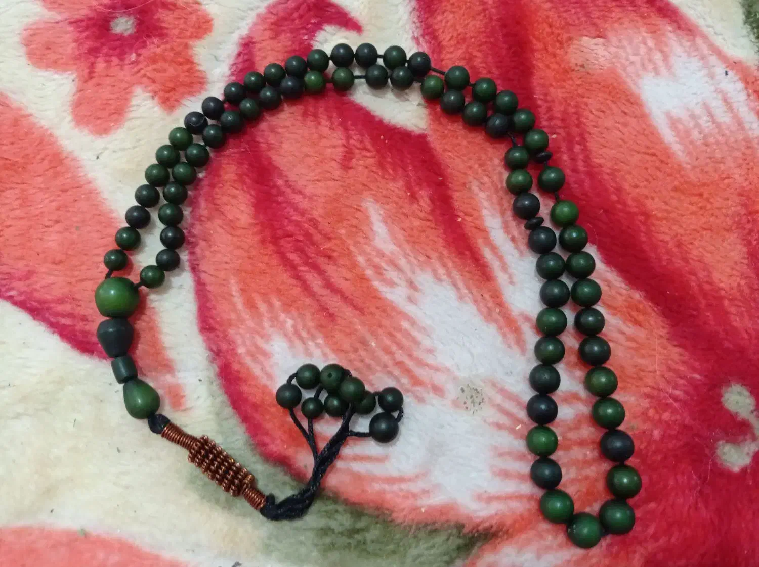 تسبیح|کلکسیون اشیاء عتیقه|کرمانشاه, |دیوار