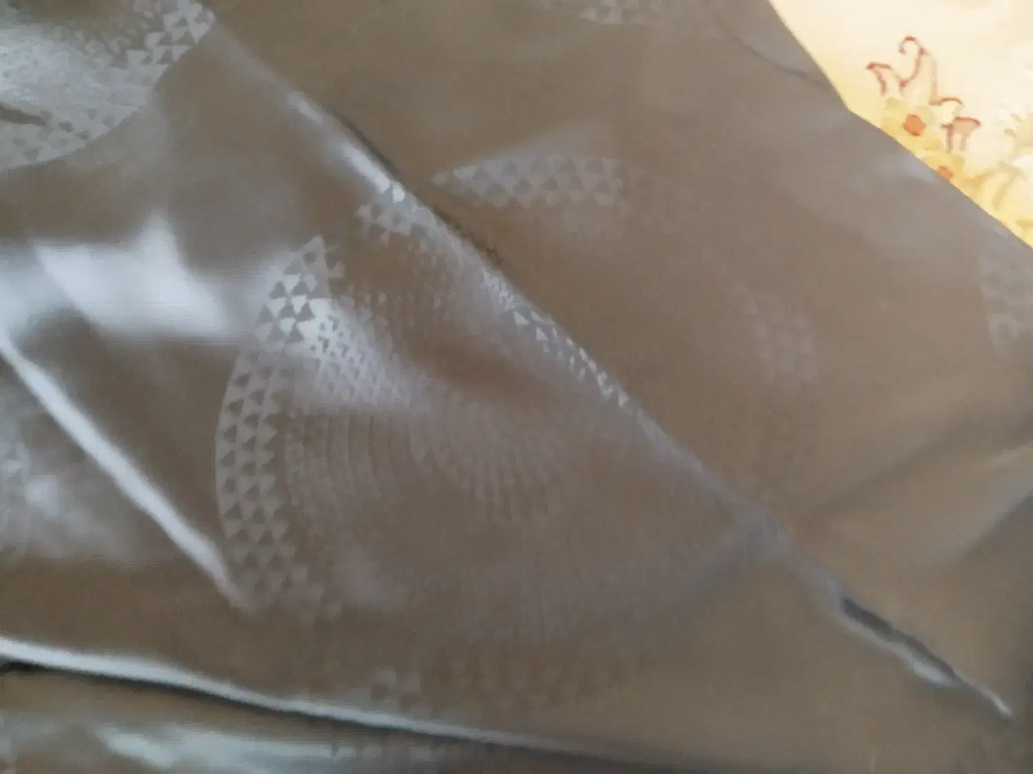 چادر مشکی|لباس|تبریز, |دیوار