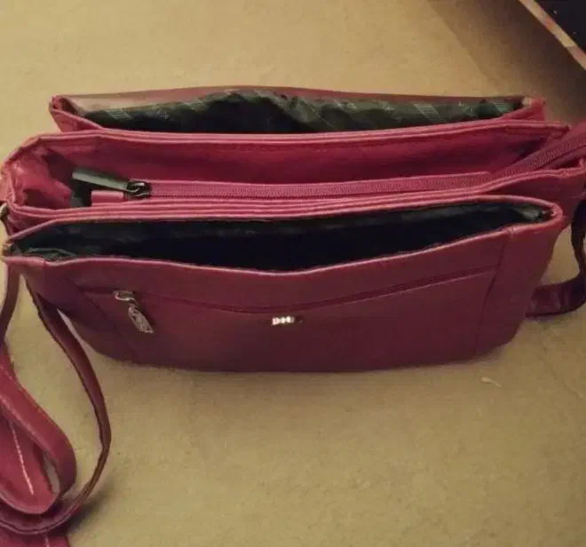 کیف زرشکی سالم|کیف، کفش، کمربند|کرمانشاه, |دیوار