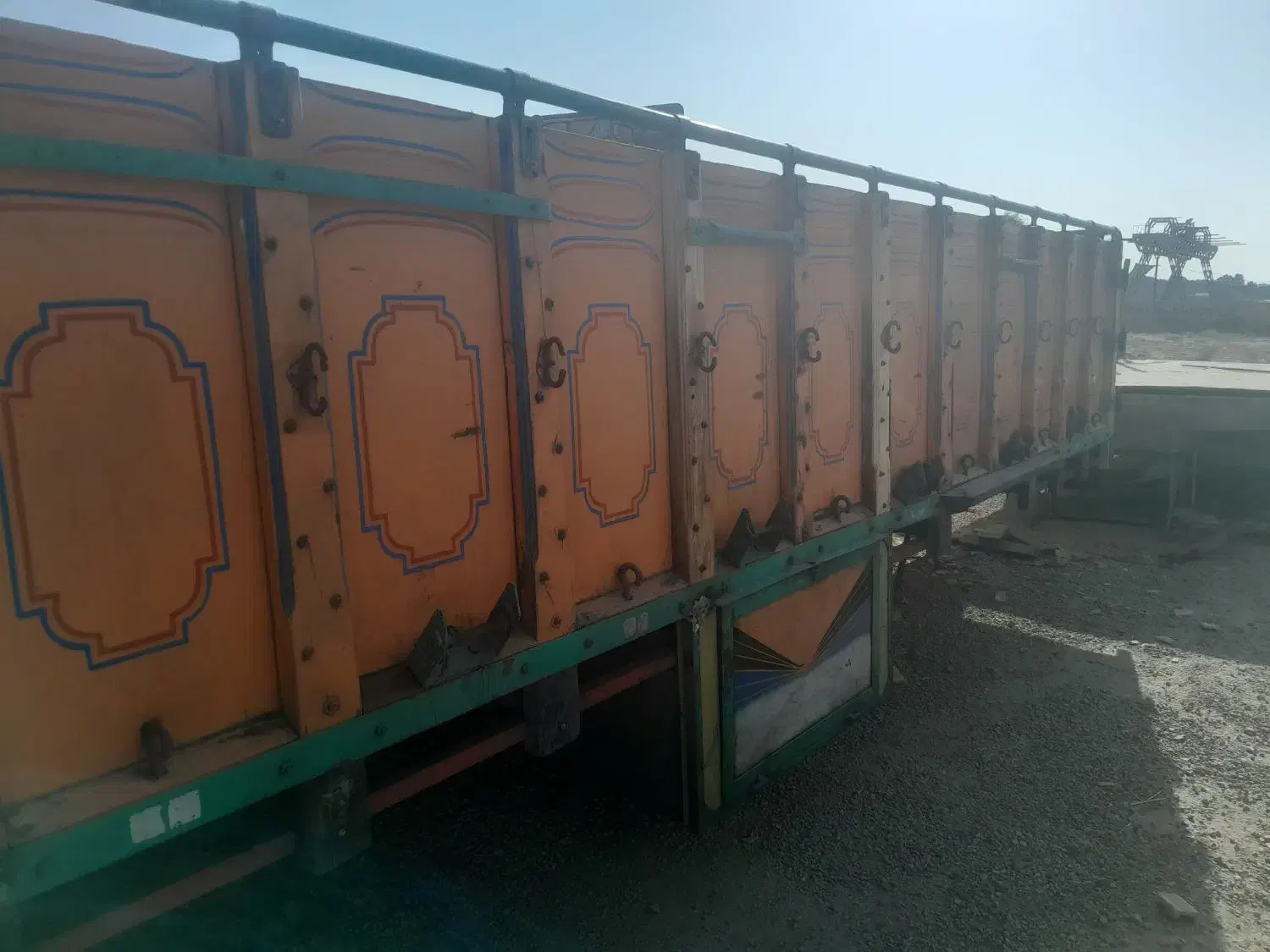 چوبی اتاق ماشین|قطعات یدکی و لوازم جانبی|اصفهان, شهرک مهدیه|دیوار