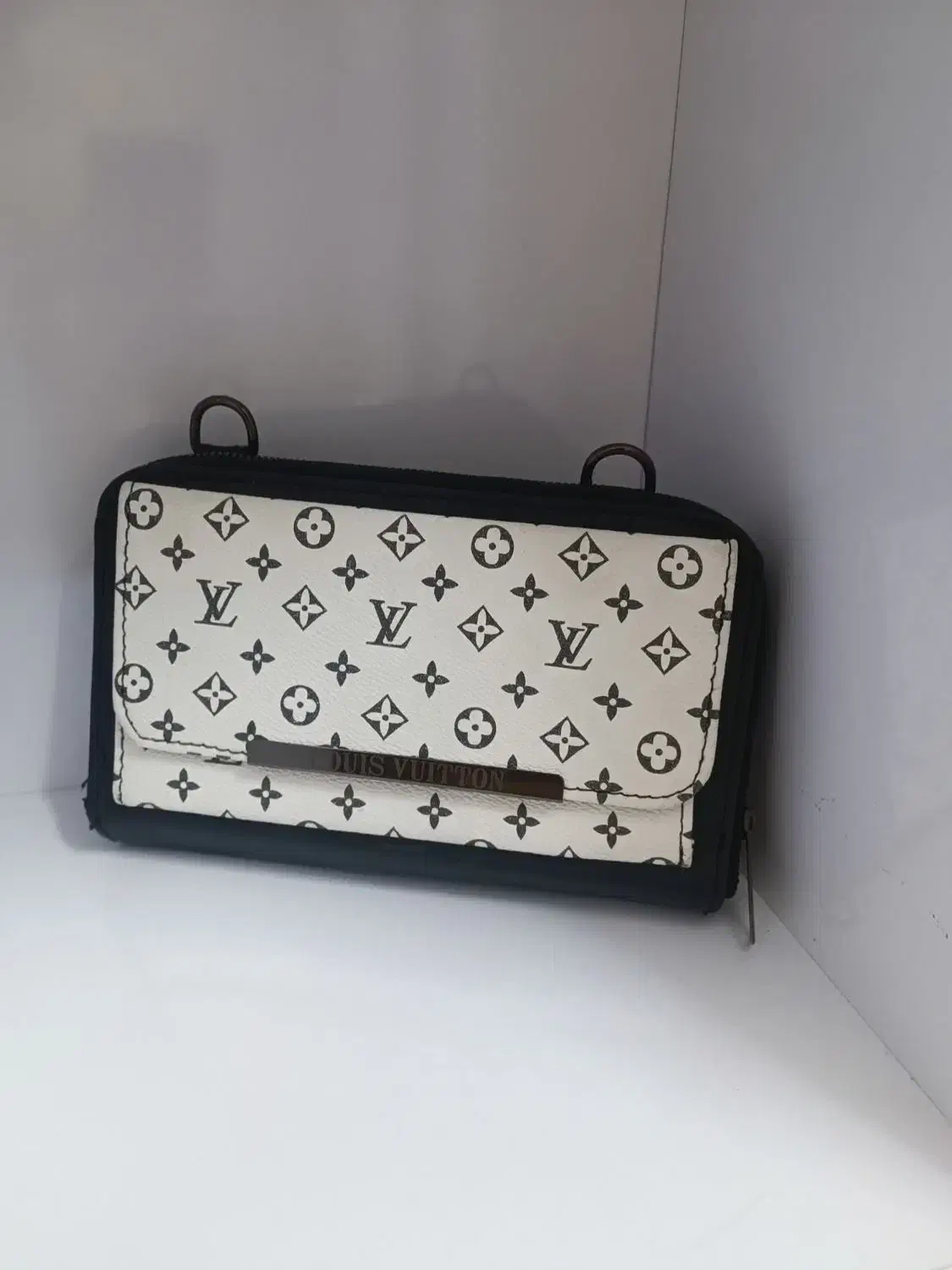 تعدادی کیف|کیف، کفش، کمربند|سبزوار, جهاد کشاورزی|دیوار