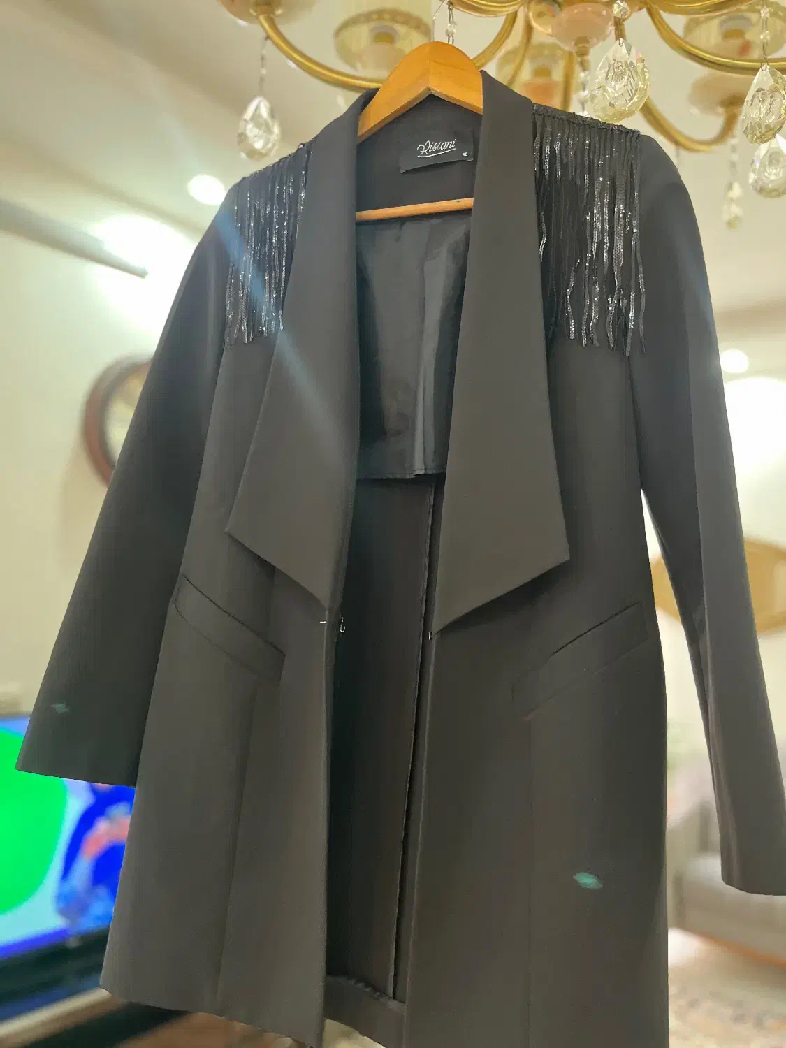 مانتوکرپ بارونی لباس مجلسی‌گیپور شومیز بلوزکفش|لباس|مشهد, عامل|دیوار