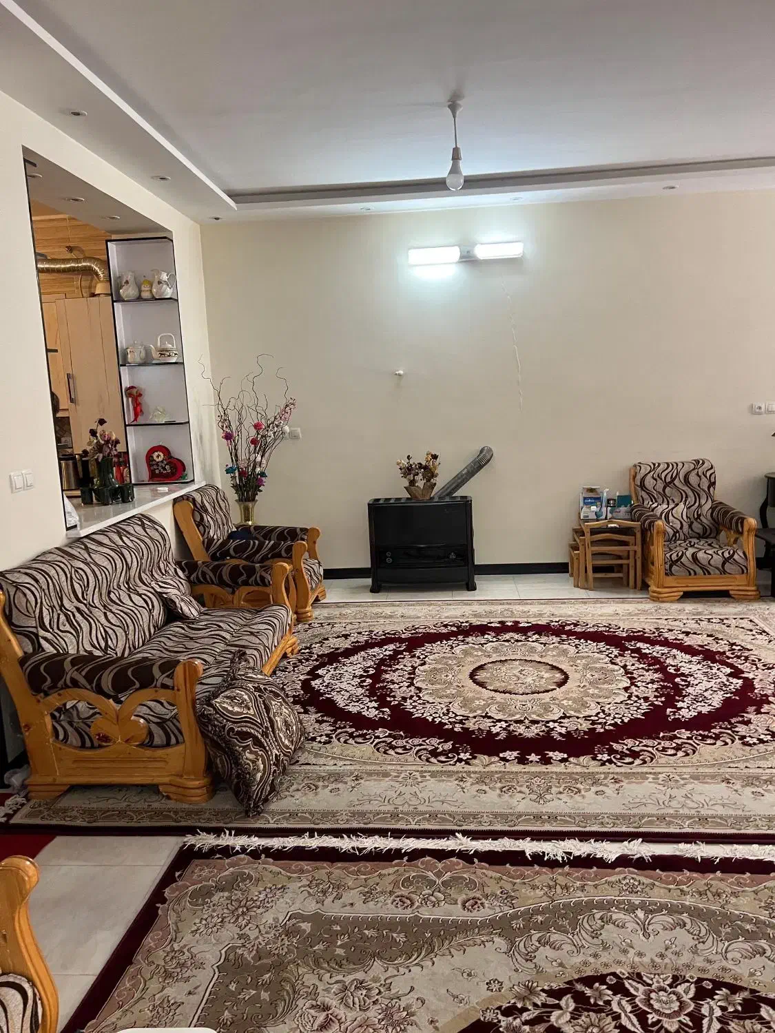 فروش منزل ویلایی ۲۸۳ متری دوبر کوچه عادل اباد|فروش خانه و ویلا|شیراز, عادل آباد|دیوار