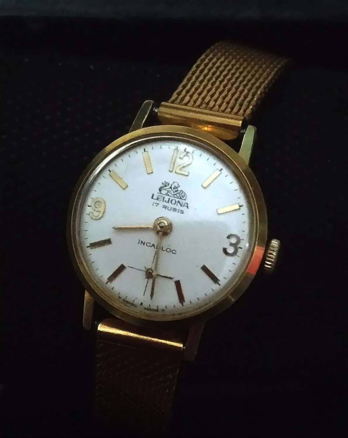 ساعت کوکی عتیقه و کلکسیونی LEIJONA|ساعت|کرج, کوی امامیه|دیوار