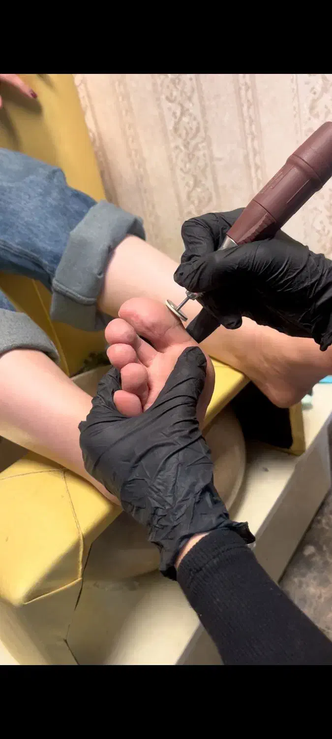 پدیکور تخصصی و درمانی|خدمات آرایشگری و زیبایی|باسمنج, |دیوار