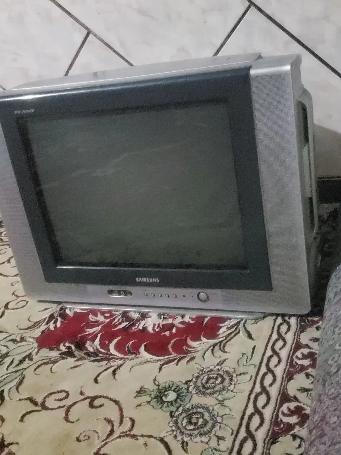 تلویزیون ۲۴ اینچ سامسونگ|تلویزیون و پروژکتور|کهنوج, |دیوار