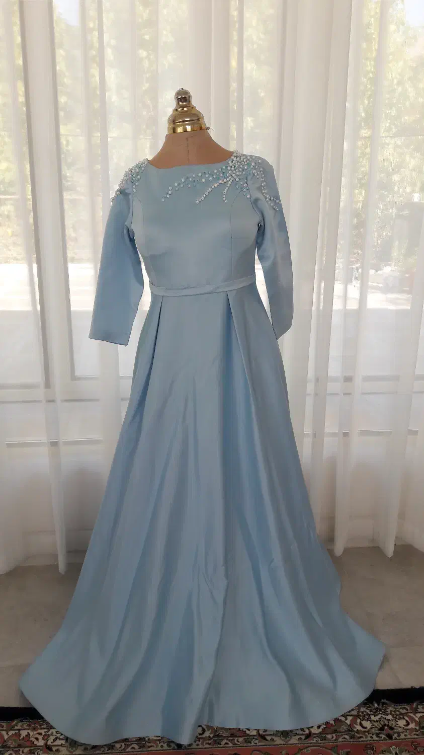 لباس مجلسی|لباس|الشتر, |دیوار