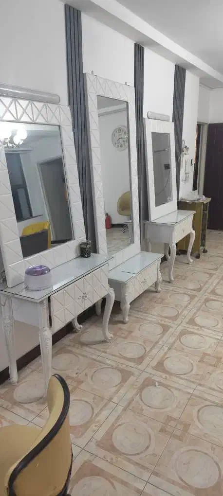 آینه و کنسول|آینه|قدس, شهرقدس|دیوار