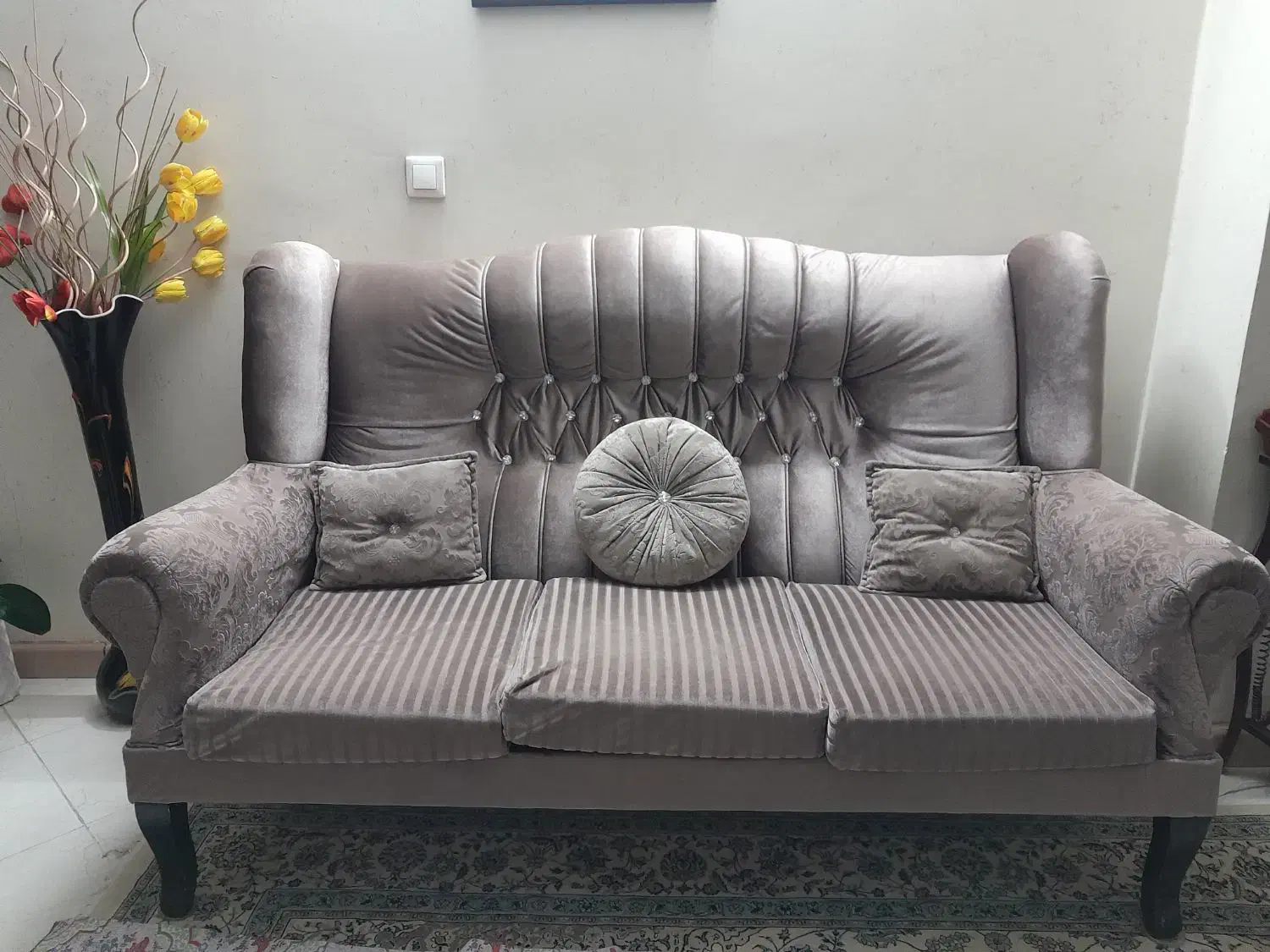 مبلمان|مبلمان خانگی و میز عسلی|اصفهان, ارغوانیه|دیوار