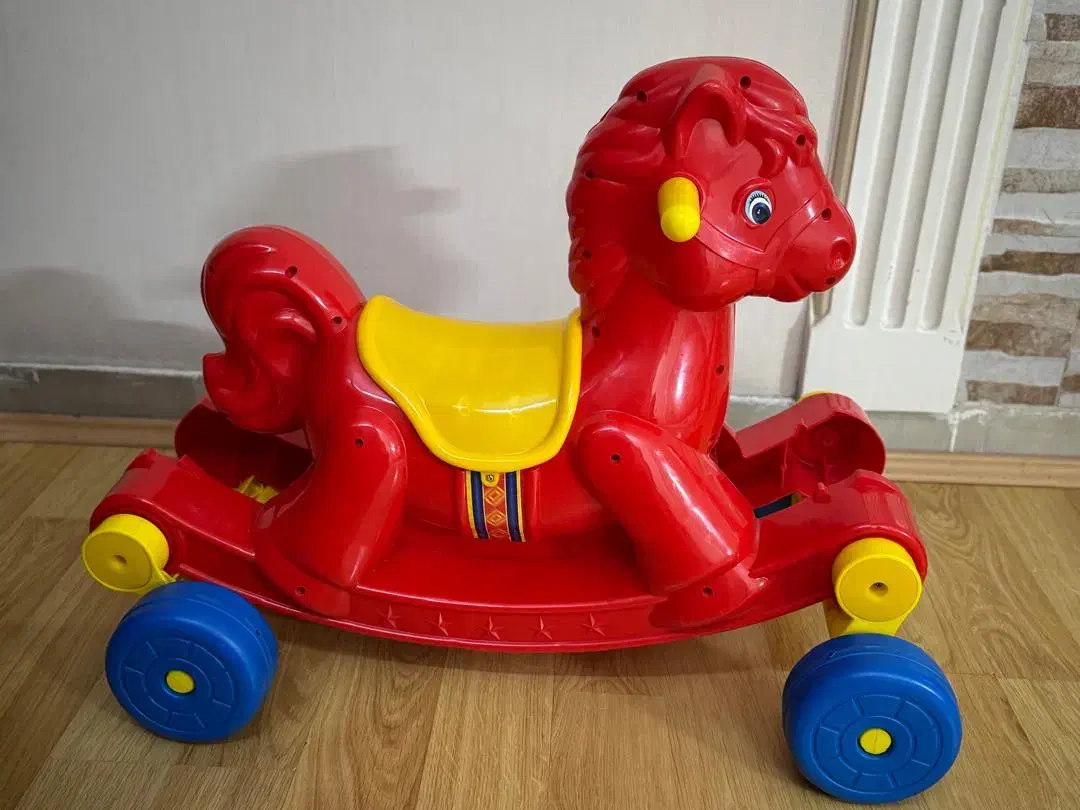 اسب چرخ دار|اسباببازی بچه|تهران, حافظیه|دیوار