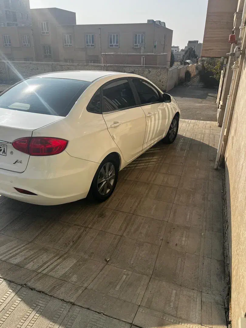 جک J4درحد خشک|خودرو سواری و وانت|هشتگرد, شهرک ولیعصر (مصلی)|دیوار