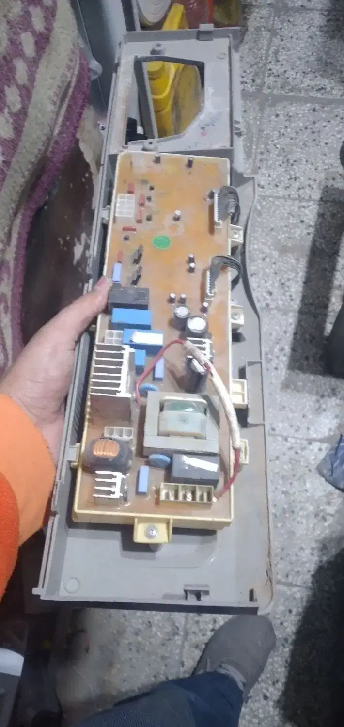 برد لباسشویی اسنوا همراه با نمایشگر|ماشین لباسشویی و خشککن لباس|تربتحیدریه, ترمینال|دیوار