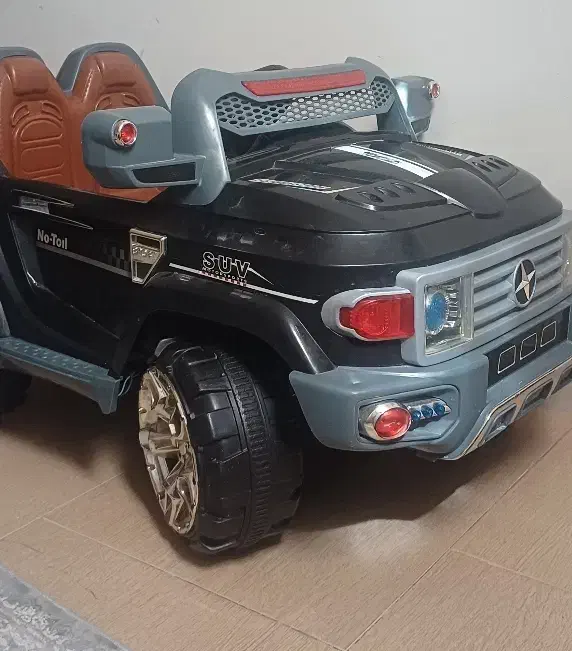 ماشین شارژی|اسباببازی|سمنان, |دیوار