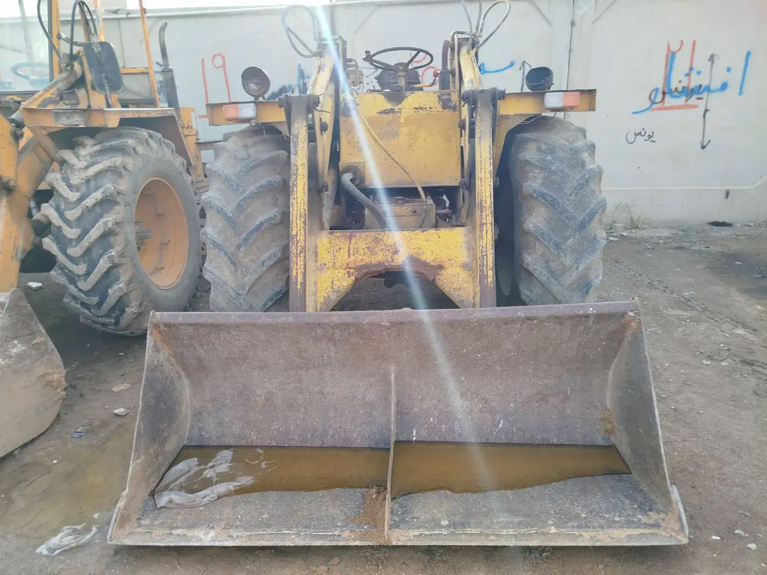 خاکبرداری با تراکتور شستن لبه دار|خدمات حمل و نقل|کرمانشاه, |دیوار