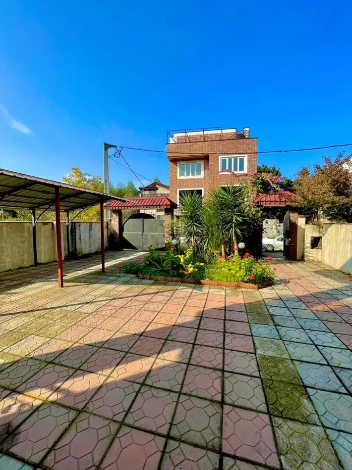 ویلا چهار خواب داخل شهر (ویلاکده)|اجارهٔ خانه و ویلا|نوشهر, |دیوار