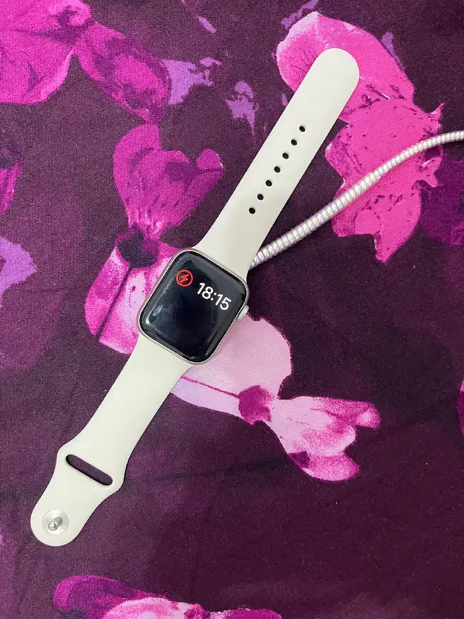 اپل واچ se second generation 2024 کاملا نو و سالم|ساعت|لاهیجان, شهرک جانبازان|دیوار