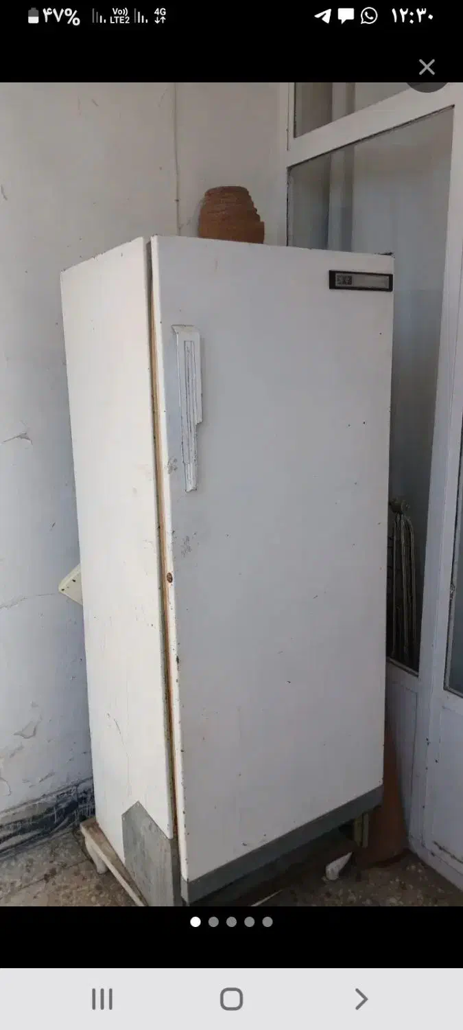 دوعدد یخچال قدیمی همراه بافرش ماشینی و...|یخچال و فریزر|گلپایگان, |دیوار