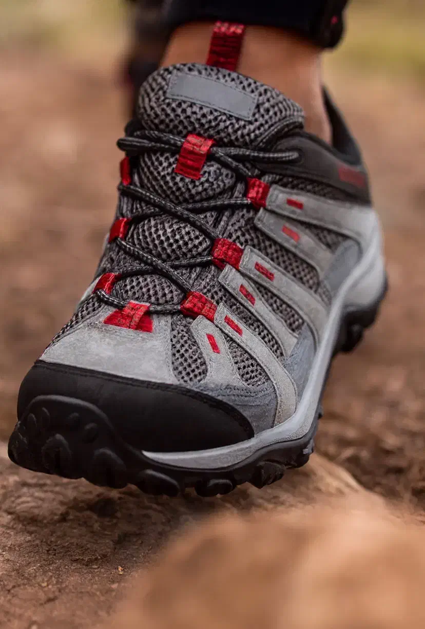 استفاده شهر و طبیعت ضدآب مرل اورجینال|کیف، کفش، کمربند|تهران, توحید|دیوار