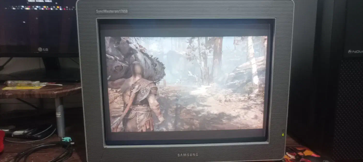 مانیتور سامسونگ اصلی|قطعات و لوازم جانبی رایانه|اراک, |دیوار