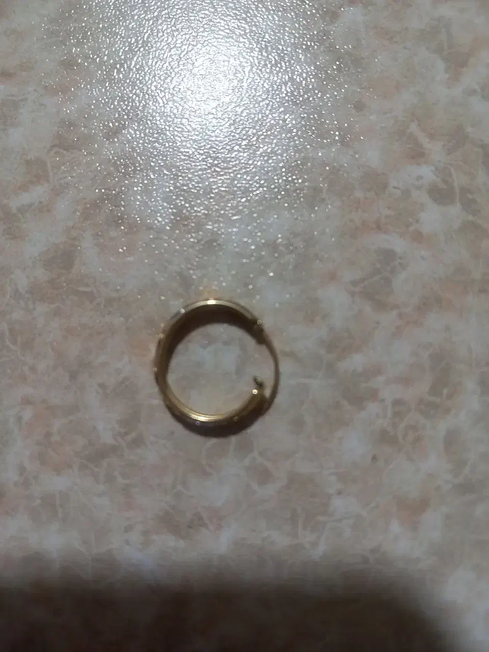 گوشواره گم کردم لنگه همین هست|اشیا|قم, نخودی|دیوار