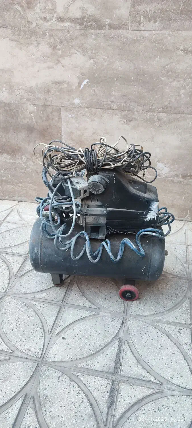 پمپ باد|ابزارآلات|قرچک, میرزائی جنوبی|دیوار