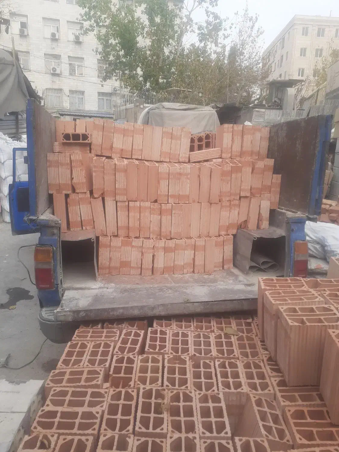 حمل نخاله و مصالح بانیسان سراسر تهران|خدمات حمل و نقل|تهران, صادقیه|دیوار