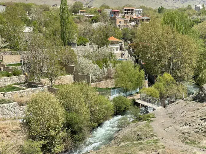 زمین کاربری مسکونی ویلایی|فروش زمین و ملک کلنگی|تهران, ارم|دیوار