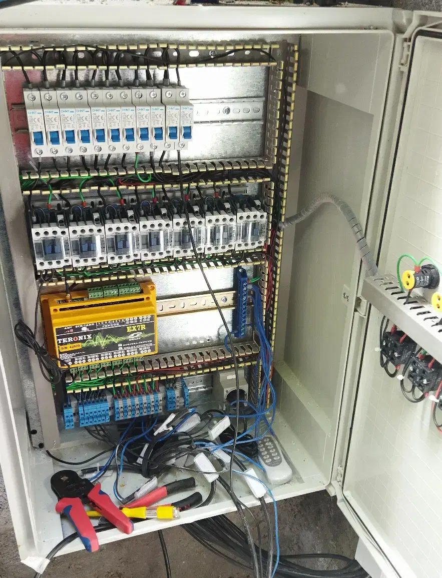 برقکار / برق کار صنعتی و ساختمانی / سه‌فاز و تکفاز|خدمات پیشه و مهارت|اصفهان, جلفا|دیوار