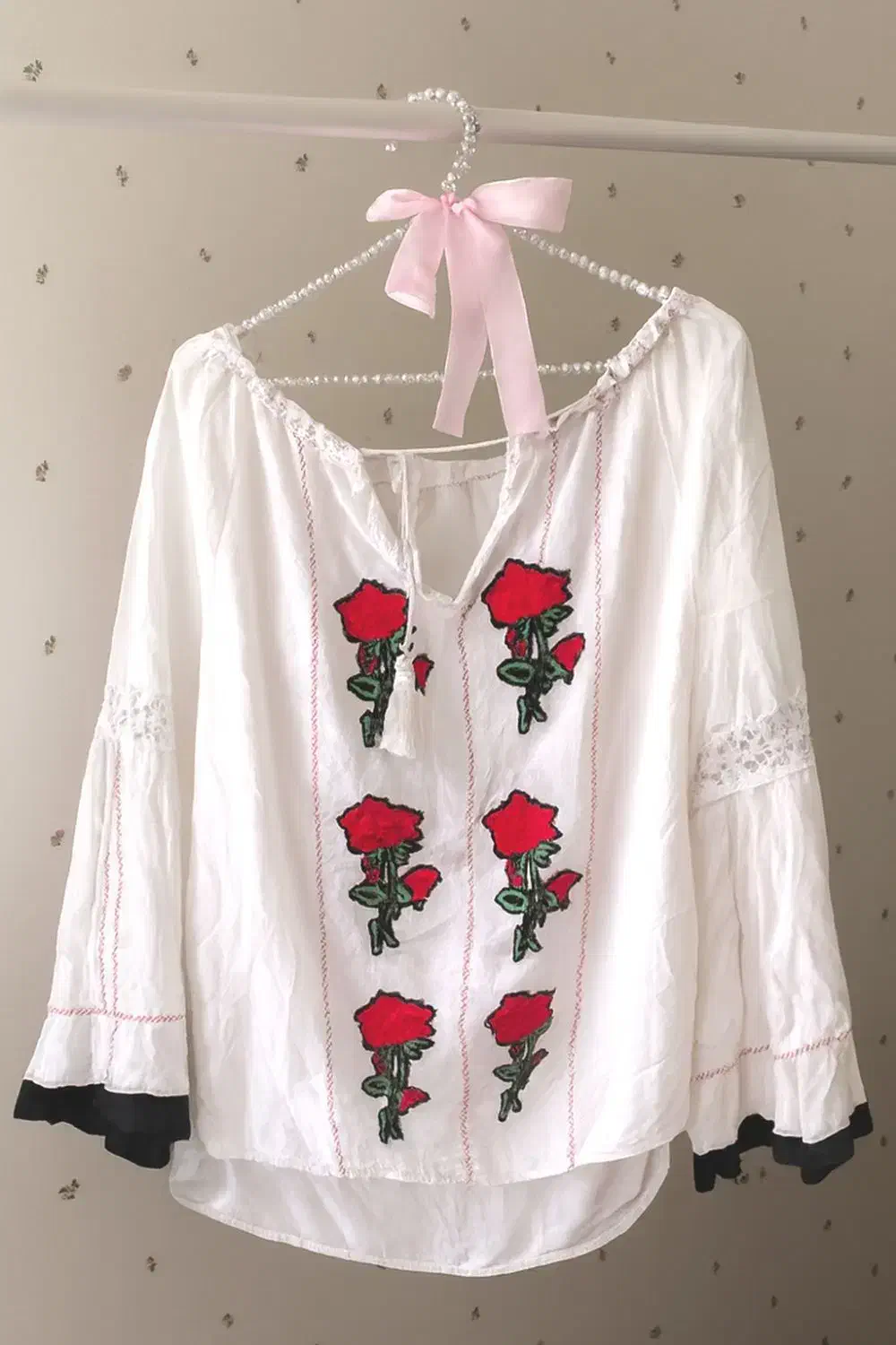 پینترستی|لباس|قروه, |دیوار