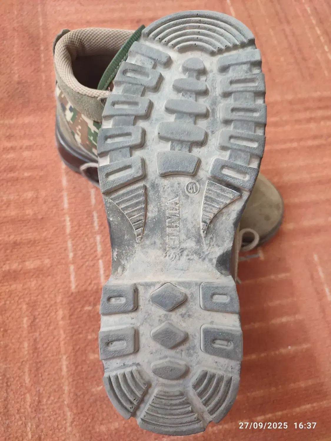 نیم بوت پسرانه|کیف، کفش، کمربند|قم, جوی شور|دیوار