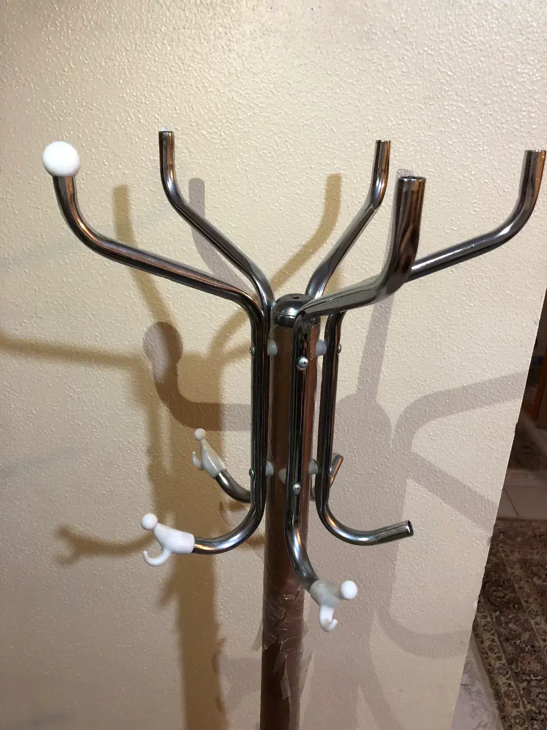 جالباسی رخت آویز-پایه سنگی تخفیف میدم|بندرخت و رخت‌آویز|شاهین‌شهر, عطار|دیوار