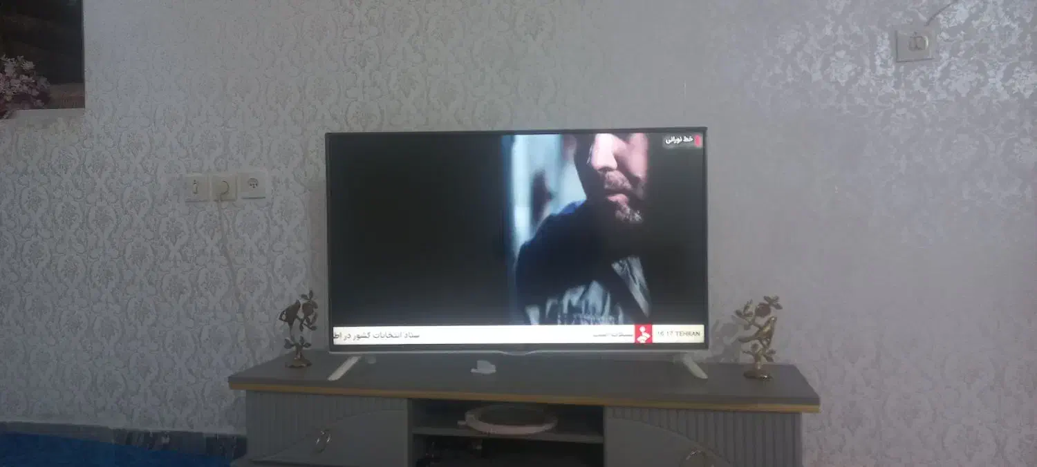 تلویزیون ال جی اصل کره ۴۲ اینچ|تلویزیون و پروژکتور|کوهدشت, |دیوار