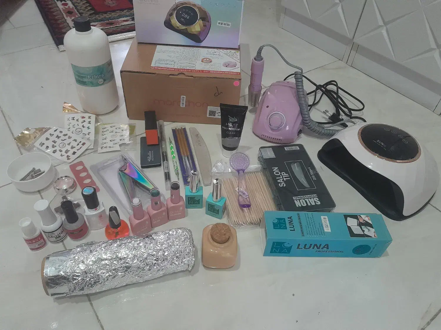 وسیله کاشت ناخن|آرایشگاه و سالن‌های زیبایی|اقبالیه, |دیوار