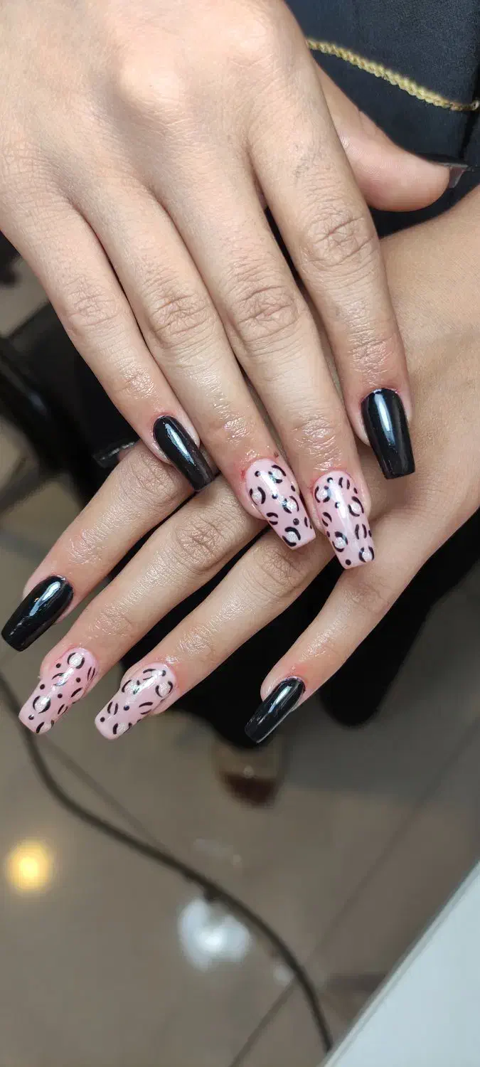 خدمات ناخن با25درصد تخفیف برای (شب یلدا)|خدمات آرایشگری و زیبایی|قوچان, |دیوار