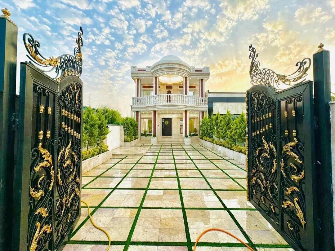 عمارت۲۸۰متری بی همتا/ویو۳۶۰جنگلی/۲تومن زیرقیمت|فروش خانه و ویلا|ایزدشهر, |دیوار