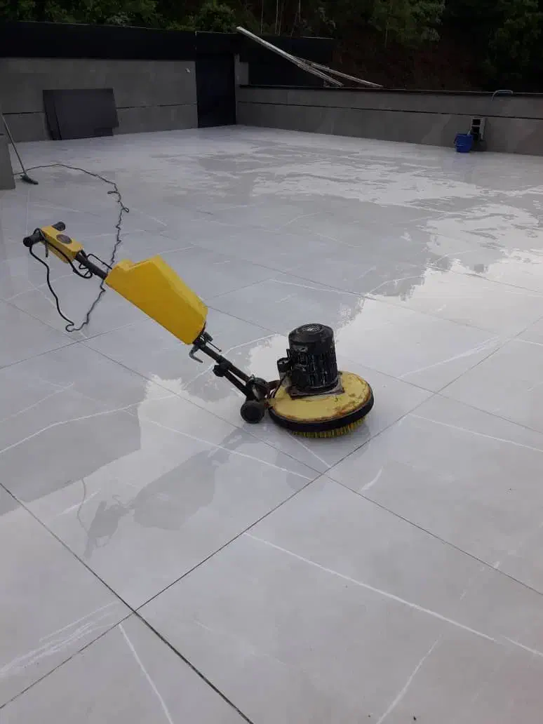 منبع شویی کف شویی تابلو شویی رنگ آمیزی پارکینگ|خدمات نظافت|بندر انزلی, سپه|دیوار