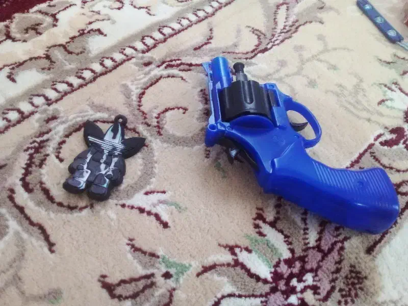 تفنگ و آدمک|اسباببازی|اسدآباد, |دیوار