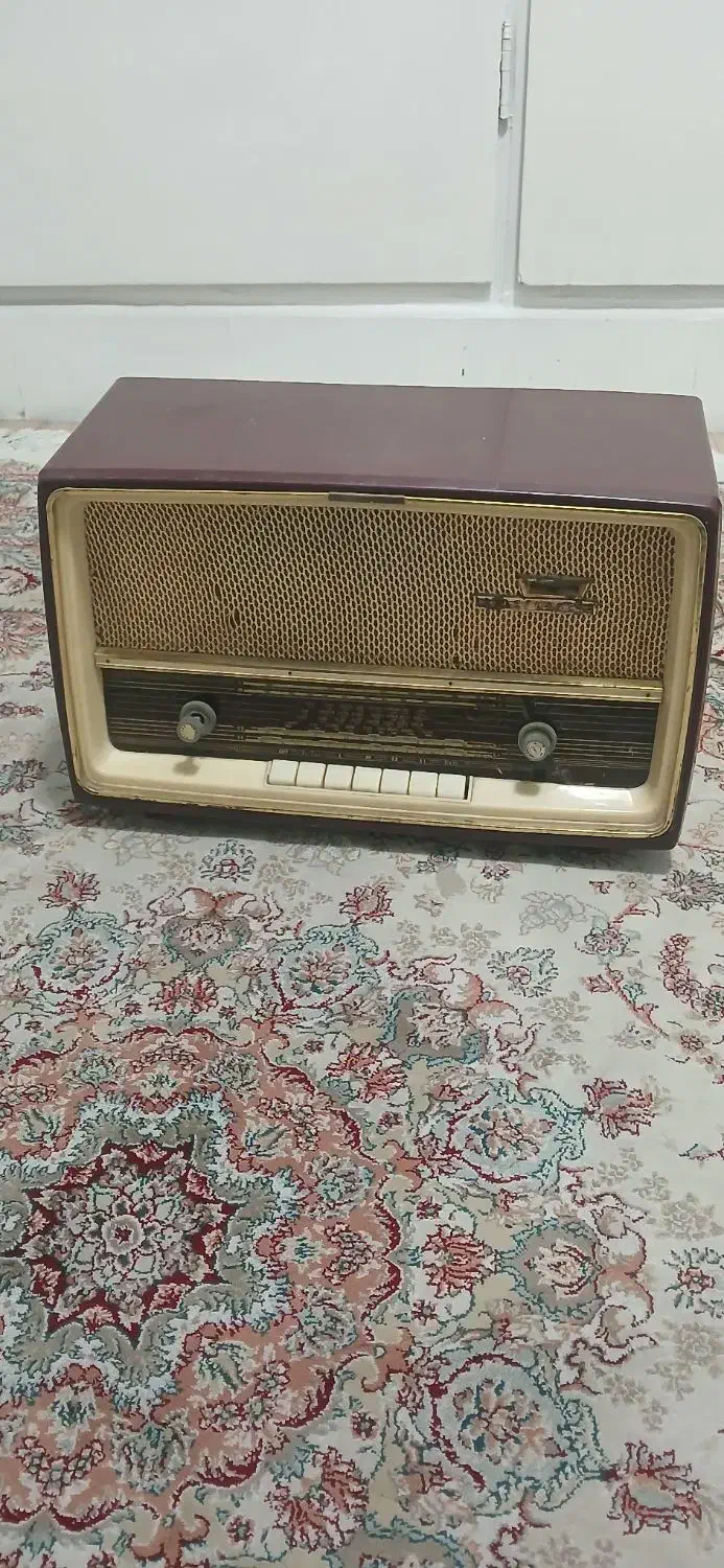 رادیو قدیمی|کلکسیون اشیاء عتیقه|شهریار, شهریار|دیوار