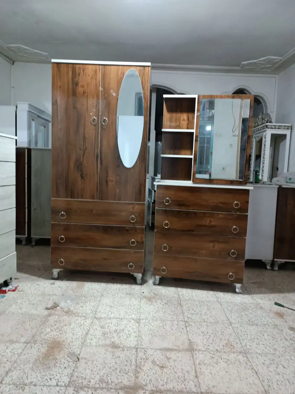 کمد. لباس دراور.|جاکفشی، کمد، دراور|مشهد, شهید قربانی|دیوار